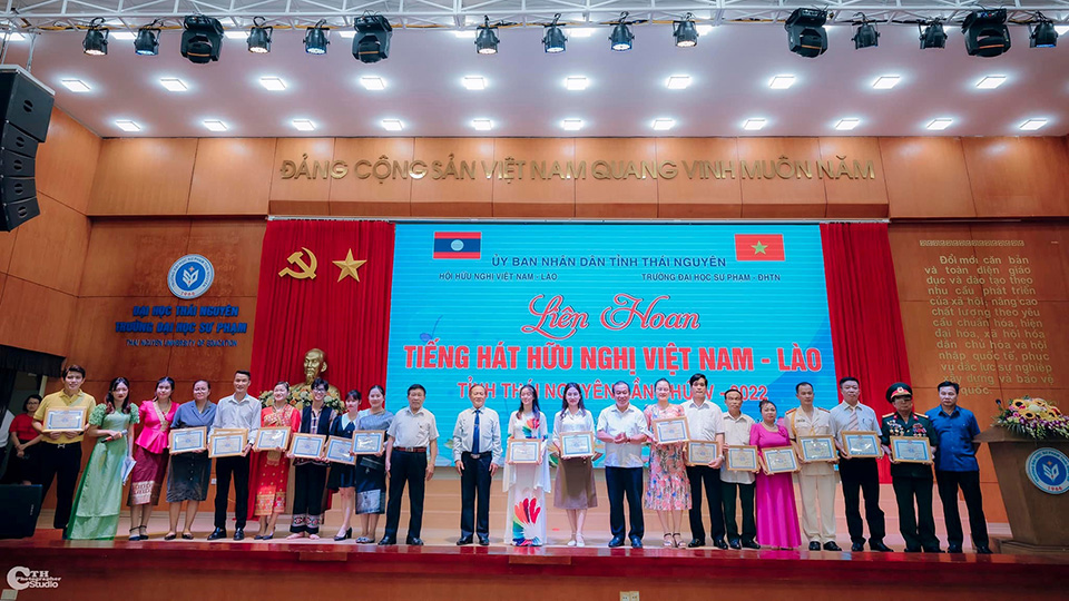 Trường Vuaboss hoat dong Kinh tế & Vuaboss đăng nhập link tham gia Liên hoan tiếng hát Hữu nghị Việt Nam – Lào tỉnh Thái Nguyên lần thứ IV – năm 2022