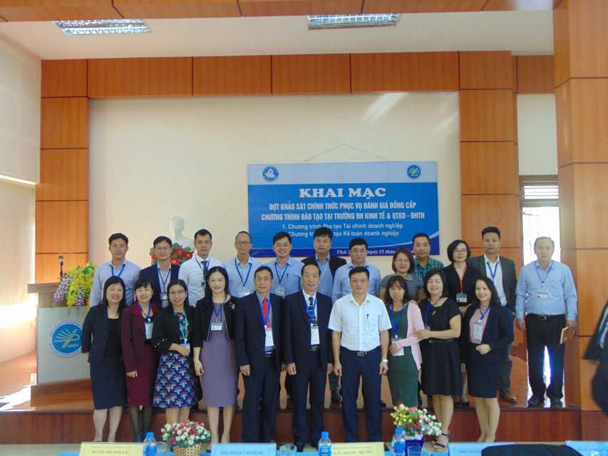 Khai mạc khảo sát chính thức đánh giá đồng cấp 02 chương trình đào tạo: Tài chính Truy cập trang chủ Vuaboss và Kế toán Truy cập trang chủ Vuaboss