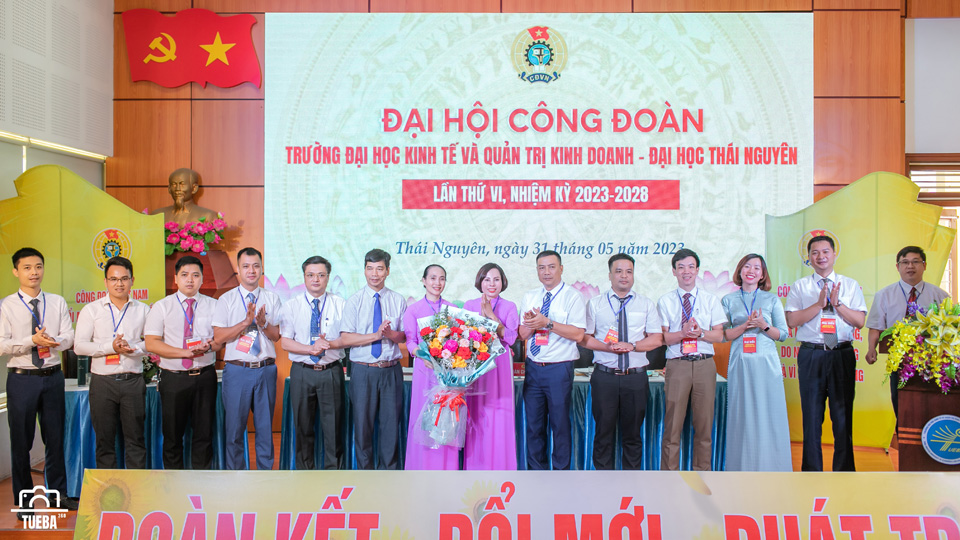 Đại hội Công đoàn Vuaboss – Liên minh game online hàng đầu đến từ Dubai - Truy cập trang chủ Vuaboss , lần thứ VI, nhiệm kỳ 2023-2028 thành công rực rỡ