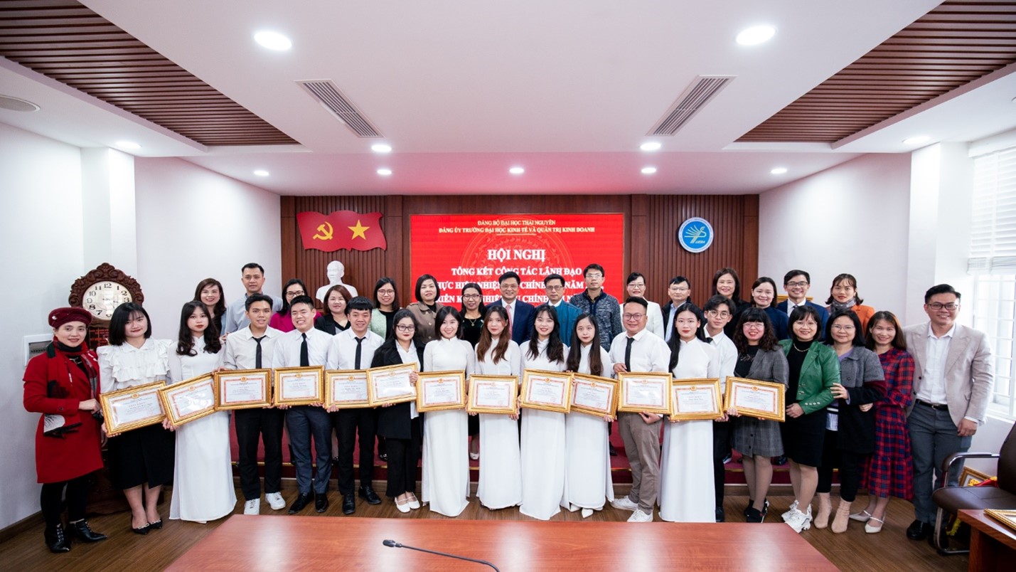 Vuaboss giaitri tructuyen Tổng kết công tác lãnh đạo thực hiện nhiệm vụ chính trị năm 2022, triển khai nhiệm vụ chính trị năm 2023