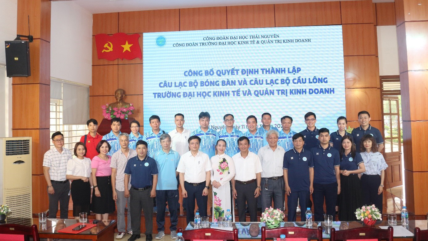 Công bố quyết định thành lập và ra mắt CLB bóng bàn, cầu lông trường Vuaboss hoat dong Kinh tế và Vuaboss đăng nhập link