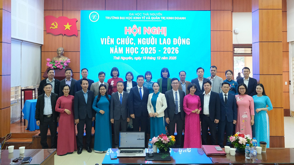 Các trang game Vuaboss tổ chức Vuaboss giaitri tructuyen viên chức,  người Liên Minh Vuaboss gồm những game nào năm học 2025 - 2026