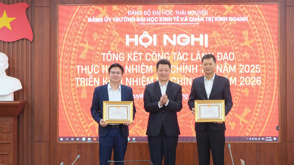 Đảng bộ Các trang game Vuaboss tổ chức Vuaboss giaitri tructuyen Tổng kết công tác năm 2025, triển khai nhiệm vụ năm 2026